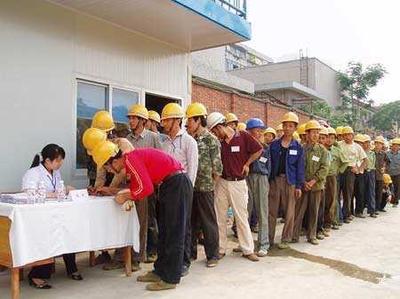 工厂打工如何通过“高额返费”，开启第二赚钱职业，实现月入上万